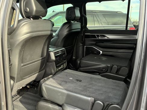 Used 2023 Jeep Wagoneer Series II w/ Convenience Group I image 14