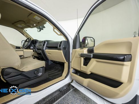 Used 2016 Ford F150 XLT w/ Equipment Group 301A Mid AWD/4WD image 36