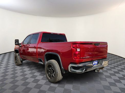Used 2024 Chevrolet Silverado 2500 LT w/ Convenience Package AWD/4WD image 3