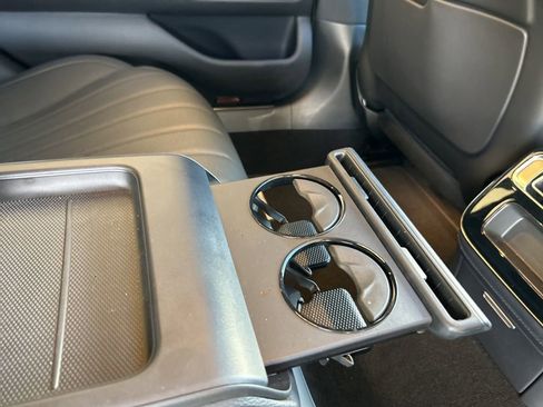 Used 2023 Mercedes-Benz S 500 4MATIC w/ AMG Line image 34