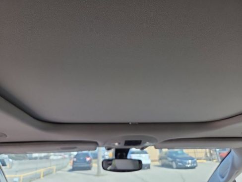 Used 2020 Chrysler Pacifica Limited image 5