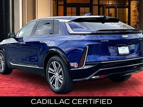 Used 2024 Cadillac Lyriq Luxury RWD image 4