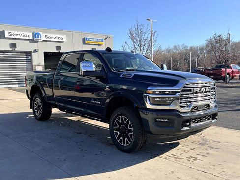 Used 2025 RAM 2500 Limited image 3