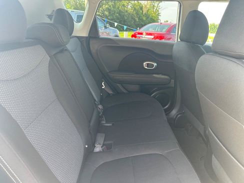 Used 2018 Kia Soul + FWD image 21