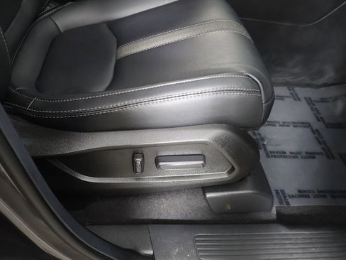 Used 2025 Honda Pilot EX-L image 31