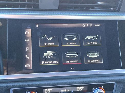 Used 2022 Audi Q3 2.0T Premium Plus w/ Premium Plus Package image 24