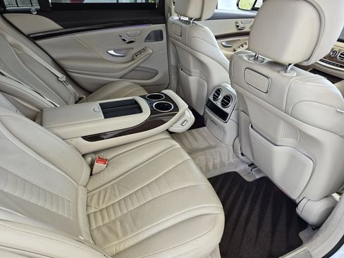 Used 2019 Mercedes-Benz S 560 4MATIC Sedan image 26