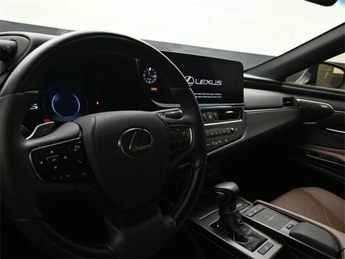Used 2022 Lexus ES 350 Ultra Luxury image 9