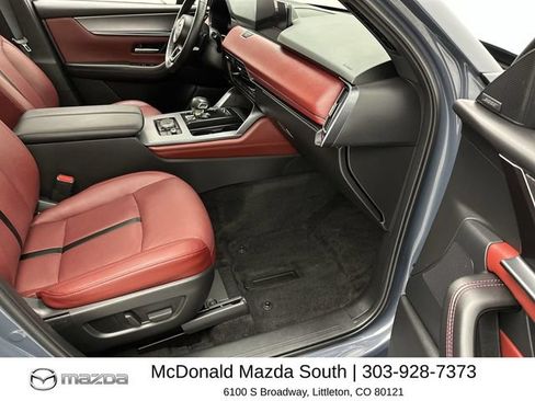 Certified 2025 MAZDA CX-70 Plug-In Hybrid w/ Premium Plus AWD/4WD image 25