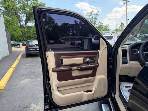 Used 2015 RAM 3500 Laramie AWD/4WD image 13