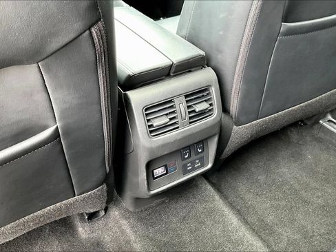 Used 2021 Nissan Rogue Platinum FWD image 12