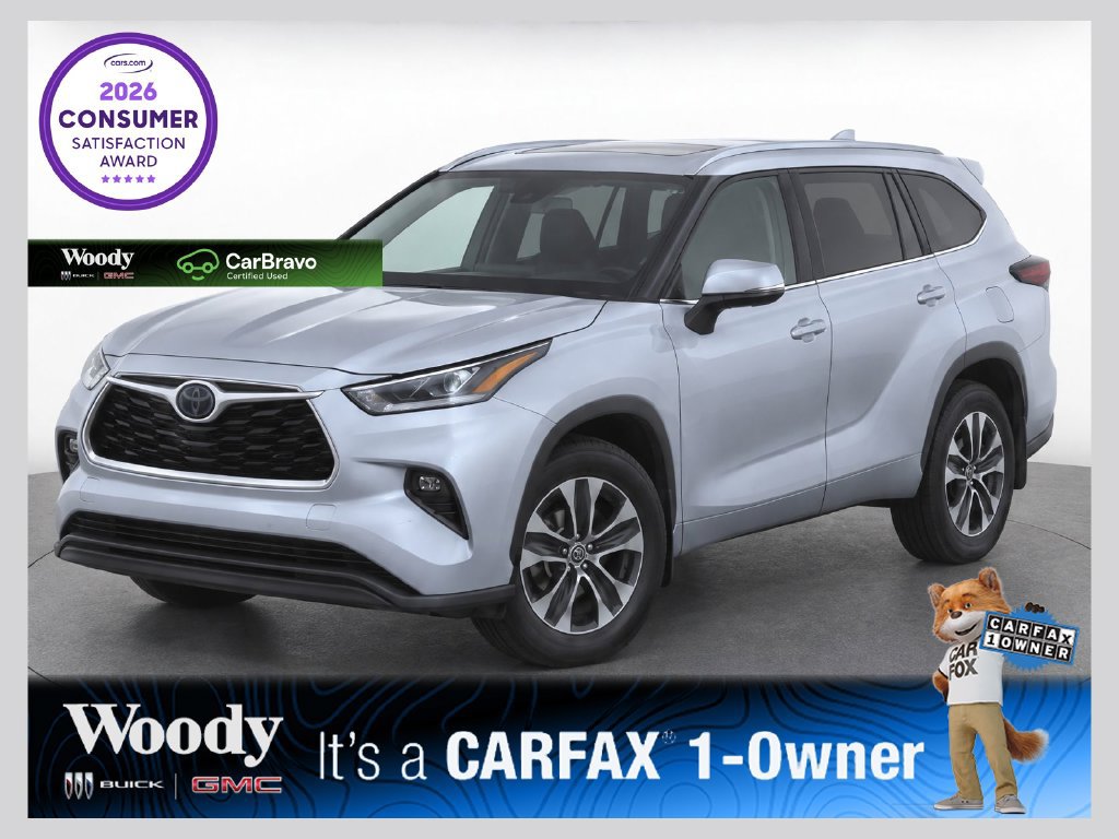 Used 2024 Toyota Highlander XLE FWD image 1
