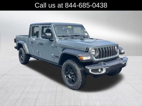 New 2026 Jeep Gladiator Sport image 3