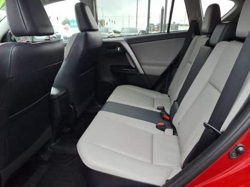 Used 2017 Toyota RAV4 Limited FWD image 17