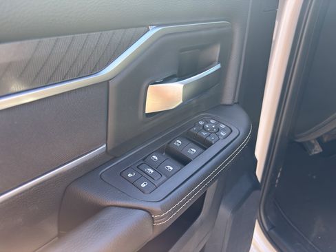 New 2026 RAM 2500 Big Horn AWD/4WD image 12