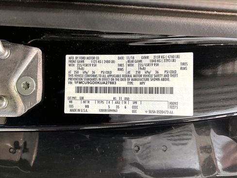 Used 2019 Ford Escape SE image 9