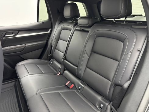 New 2027 GMC Terrain Elevation w/ Elevation Premium Package FWD image 38