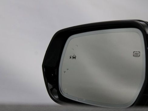 New 2026 Cadillac Optiq Luxury 1 image 26