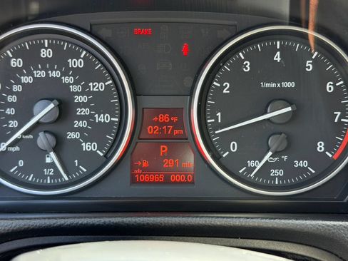 Used 2013 BMW 328i Convertible RWD image 41