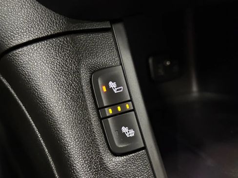 Used 2019 GMC Acadia SLT w/ Black Edition AWD/4WD image 15