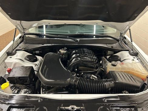 Used 2023 Chrysler 300 Touring L w/ Popular Equipment Group image 12