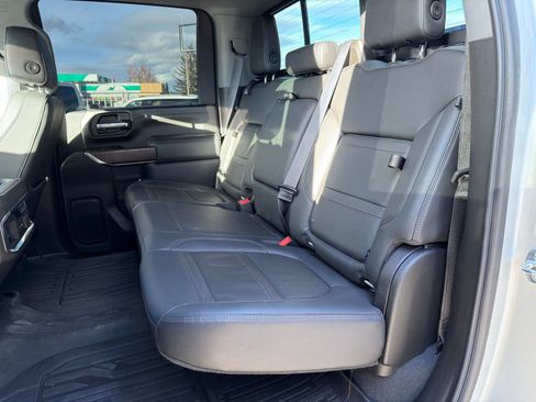 Used 2021 GMC Sierra 3500 Denali w/ Denali Ultimate Package image 10