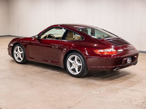 Used 2005 Porsche 911 Carrera RWD image 29