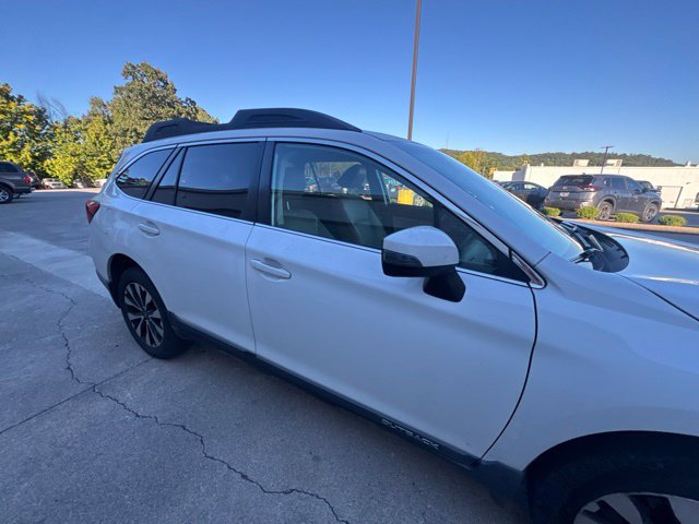 Used 2017 Subaru Outback 3.6R Limited AWD/4WD image 8