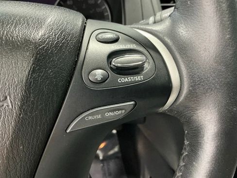 Used 2020 Nissan Pathfinder Platinum FWD image 49