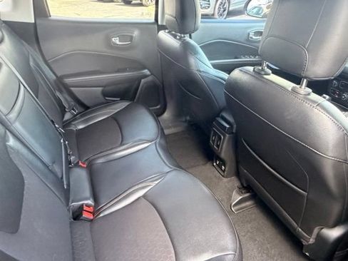 Used 2020 Jeep Compass Latitude w/ Popular Equipment Group FWD image 13