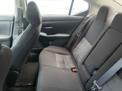 Certified 2024 Nissan Sentra SR FWD image 6