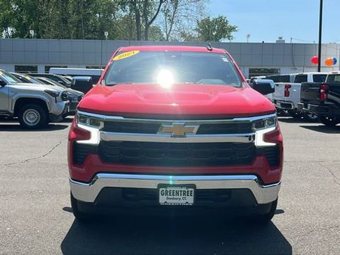 Used 2024 Chevrolet Silverado 1500 LT AWD/4WD image 2