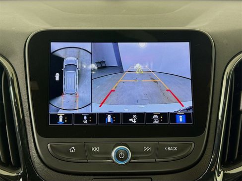 Used 2023 Chevrolet Equinox RS image 9