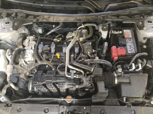 Used 2024 Nissan Altima 2.5 SV image 30