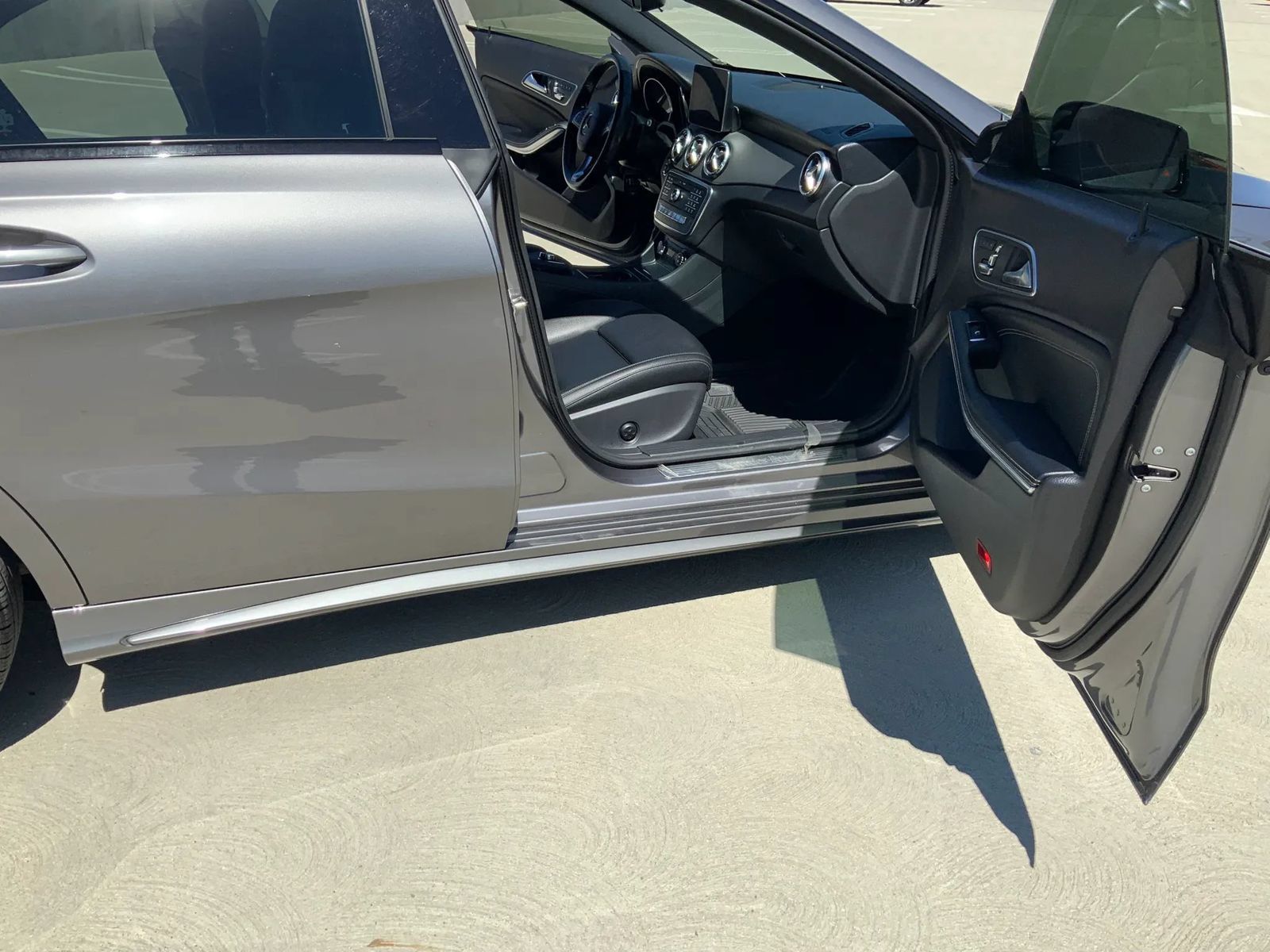 Used 2019 Mercedes-Benz CLA 250 image 30