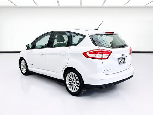 Used 2017 Ford C-MAX SE w/ Cargo Management Package FWD image 6