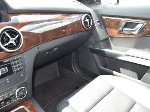 Used 2013 Mercedes-Benz GLK 350 4MATIC image 31