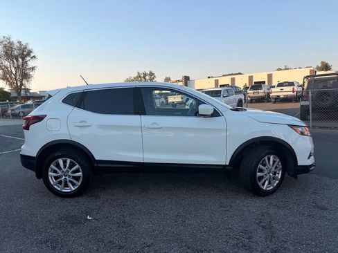 Used 2020 Nissan Rogue Sport S w/ Appearance Package FWD image 7