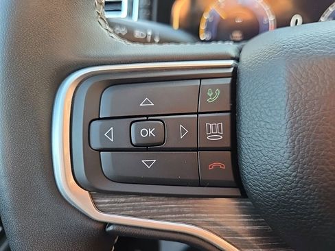 Used 2024 Jeep Wagoneer Series II AWD/4WD image 42