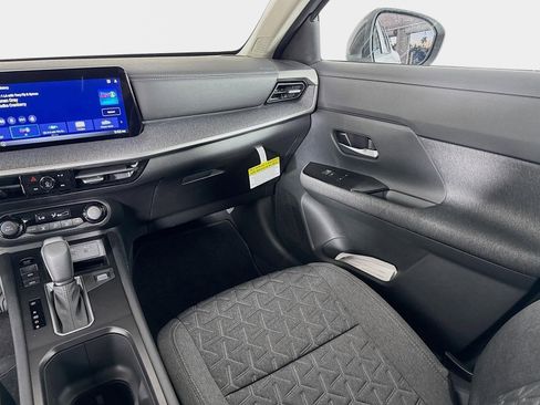 New 2026 Nissan Kicks SV image 22