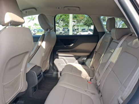 Used 2023 Lincoln Corsair FWD image 11