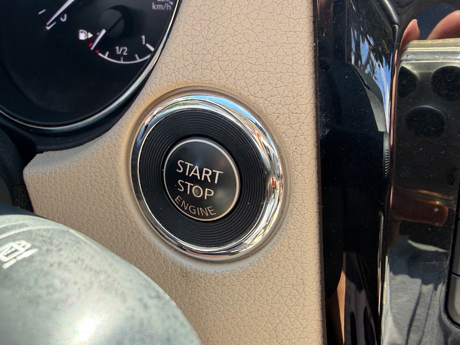 Used 2019 Nissan Rogue SL w/ Premium Package FWD image 30
