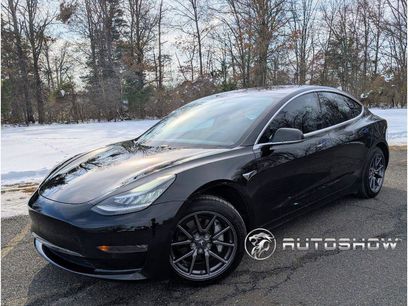 Used 2018 Tesla Model 3 Mid Range