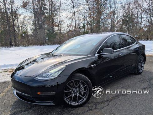 Used 2018 Tesla Model 3 Mid Range image 1