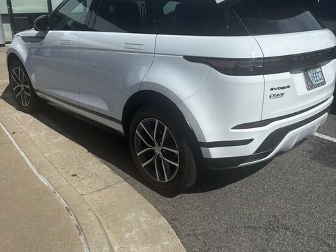 Used 2024 Land Rover Range Rover Evoque Dynamic SE AWD/4WD image 2