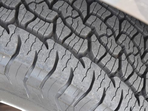 Used 2018 Ford F150 King Ranch image 11