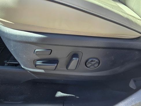 Used 2022 Hyundai Palisade Calligraphy image 13