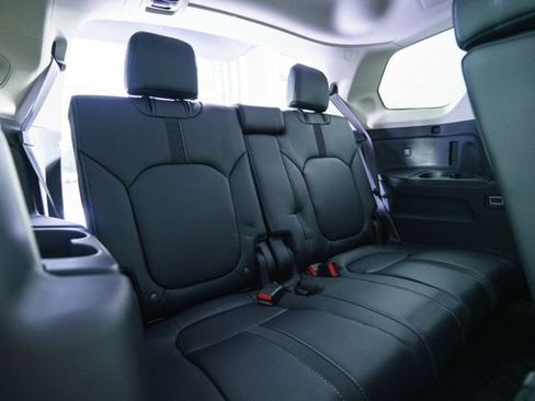 Used 2025 Honda Pilot Touring image 50