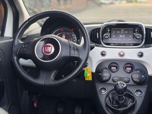 Used 2017 FIAT 500 Lounge FWD image 21