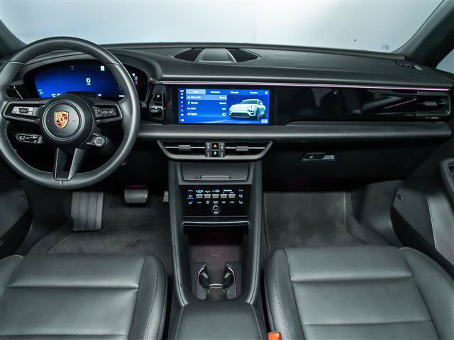 Used 2026 Porsche Macan Electric RWD image 19